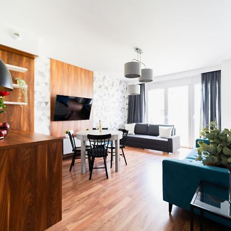 Big Apart - Atal Towers - 3 Rooms - Private Parking Place Breslavia Esterno foto